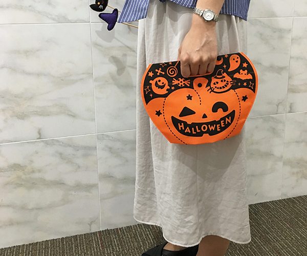 持ち歩きラクラク♪持ち手付きハロウィンラッピング