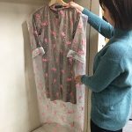 コートがすっぽり入る洋服カバーもございます