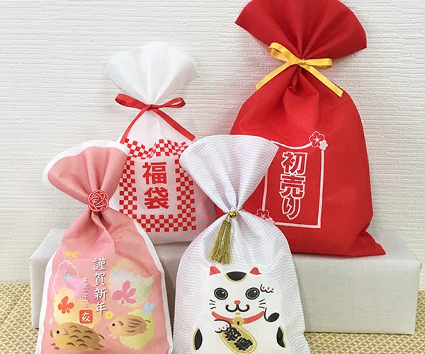 新春　福袋　初売り　年賀　招き猫