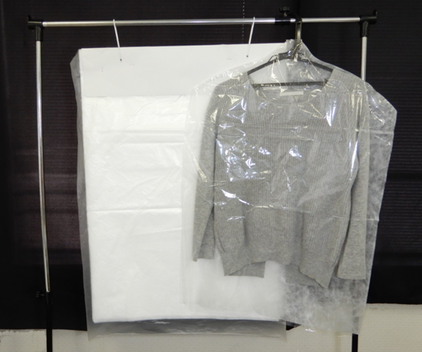 春といえば、洋服カバー!な時期ですね