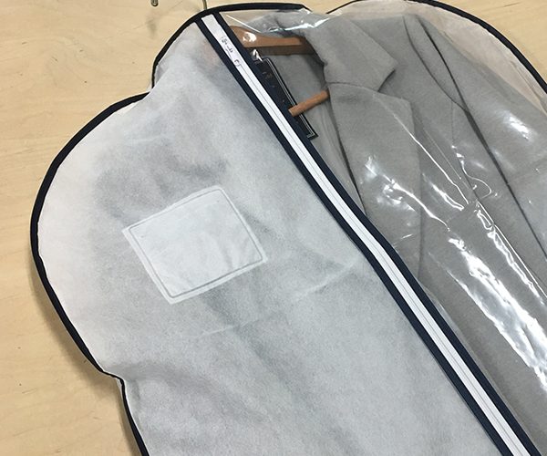 ロングコートにはどんなサイズの洋服カバー?