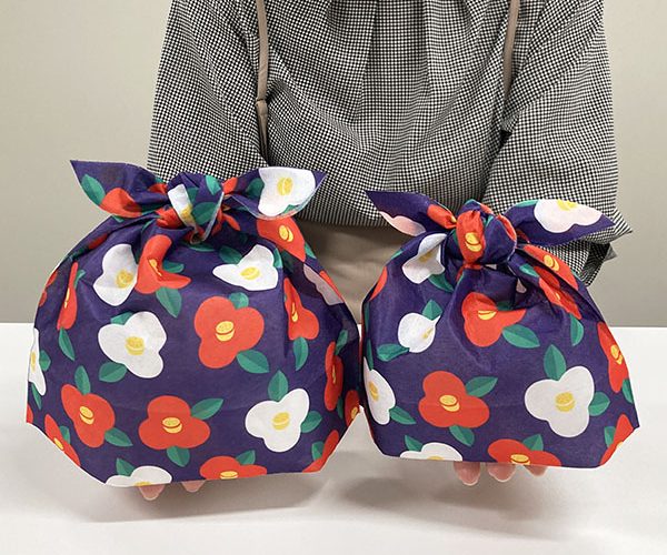 ラッピング　椿柄　タイパック　風呂敷風　和菓子　洋菓子　レトロ　かわいい